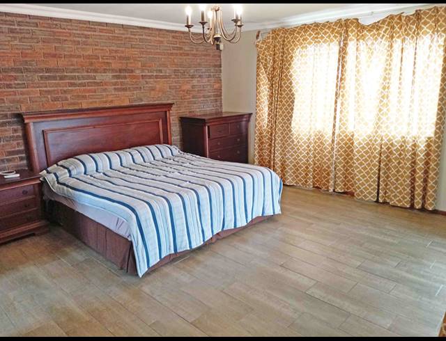 5 BEDROOM HOUSE FOR SALE IN BLUFF